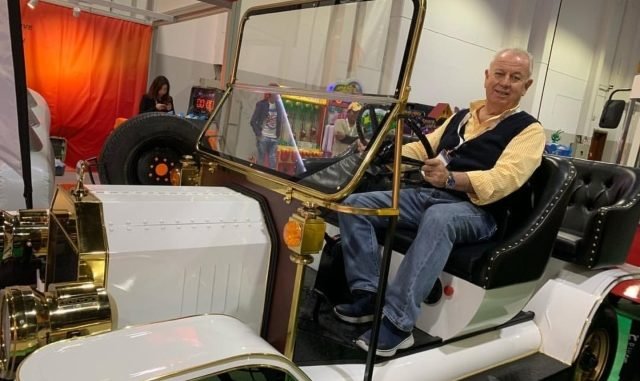 Bursa'dan dünyaya... Lunapark Kralı Galip Sakder, ürettiği yeni takımıyla Dubai Fuarı'nda büyük ilgi gördü - Ahmet Emin Yilmaz