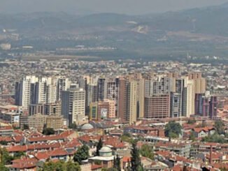 Mimaride kötü kentleşme ve dönüşüm örneği haline gelen Doğanbey’in iki farklı yüzü var - Ahmet Emin Yilmaz