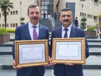 Dostluk kazandı: Birlikte siyaset yaptılar, birlikte sonuca ulaştılar - Ahmet Emin Yilmaz