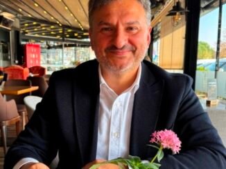 Güçlü aday, güçlü kampanya, millet: Siyasal iletişimle seçim başarısı sırrı - Ahmet Emin Yilmaz