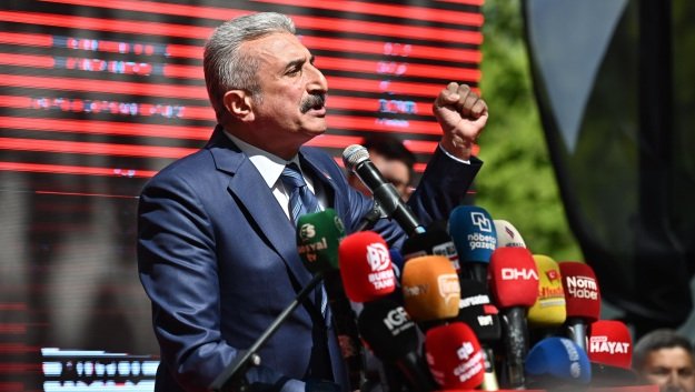 Belediye-parti örgütü ilişkisine Yeşiltaş bakışı: İşsizlik ve yoksulluğu belediyeler çözemez - Ahmet Emin Yilmaz