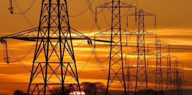 Enerji dönüşümü toplumsal refah melesi: Elektrik ‘makul maliyetle’ dağıtılmalı - Ahmet Emin Yilmaz