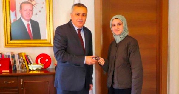 Ortaokul öğrencisi Mina, Hafızlık Yarışması’nda Türkiye ikincisi - Ahmet Emin Yilmaz