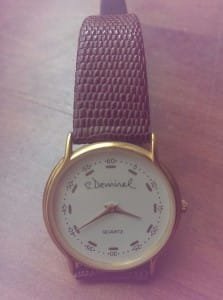 4. YAZI İÇİN SÜLEYMAN DEMİREL İMZALI SAAT