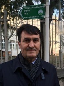 3 MUSTAFA DÜNDAR VE ORHAN KARMIŞ CADDESİ TABELASI