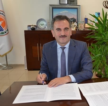 GEMLİK BELEDİYE BAŞKANI REFİK YILMAZ