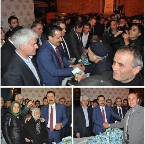 FARUK ÇELİK ULUCAMİ ÇIKIŞI SÜT DAĞITTI