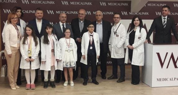 MEDİCAL PARK KİM DOKTOR OLMAK İSTER ÖDÜL TÖRENİ MEDİCAL PARK KİM DOKTOR OLMAK İSTER ÖDÜL TÖRENİ