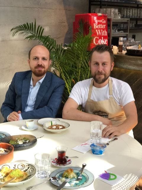 BİLAL ERDOĞAN VE ÖDÜLLÜ ŞEF ÖMÜR AKKOR