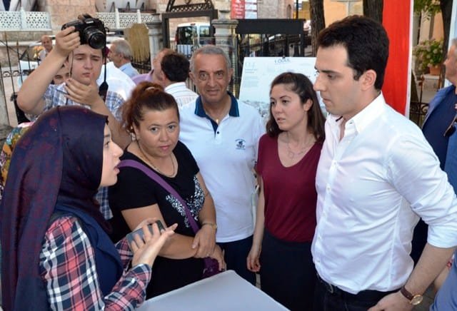 YÜKSEK MİMAR ERDEM TÜZÜN ÇEKİRGE MEYDANRI BİLGİLENDİRME TOPLANTISI