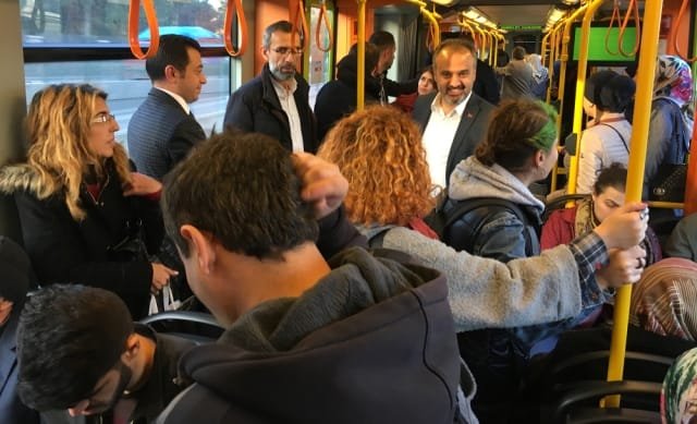 BÜYÜKŞEHİR BELEDİYE BAŞKANI ALİNUR AKTAŞ METRODA BURSARAY