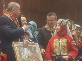 OSMANGAZİ YÖRÜK TÜRKMEN DERNEKLERİ BİRLİĞİ BAŞKANI DİNÇER AKYEL