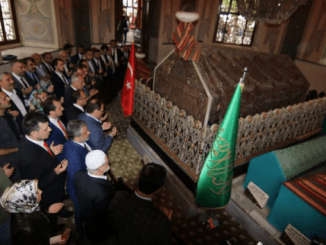 AK PARTİ ADAYLARI OSMAN GAZİ VE ORHAN GAZİ TÜRBELERİ