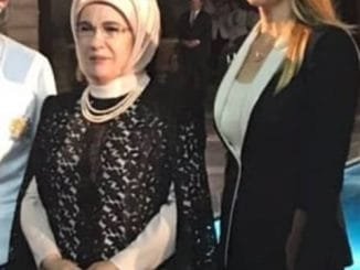 EMİNE ERDOĞAN VE NİLÜFER ÇEVİKEL