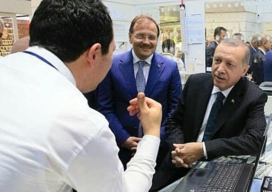HAKAN ÇAVUŞOĞLU VE CUMHURBAŞKANI RECEP TAYYİP ERDOÜĞAN HAKAN ÇAVUŞOĞLU VE CUMHURBAŞKANI RECEP TAYYİP ERDOÜĞAN