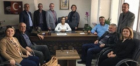 ERGÜN KOÇ KARACABEY CHP İLÇE BAŞKANI AYFER ÇİFTÇİ VE BAYRAMLAŞMA ERGÜN KOÇ KARACABEY CHP İLÇE BAŞKANI AYFER ÇİFTÇİ VE BAYRAMLAŞMA