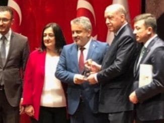 CUMHURBAŞKANI RECEP TAYYİP ERDOĞAN VE AK PARTİ İL BAŞKANI AYHAN SALMAN TÜRKİYE İKİNCİLİĞİ ÖDÜLÜ