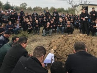 HAKAN ÇAVUŞOĞLU KAYINPEDERİ SEZAİ CANLI DEFİN TÖRENİ