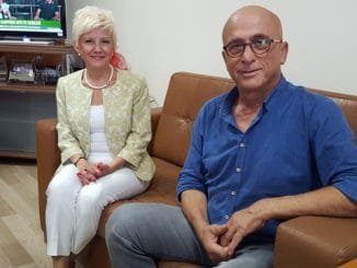 ZAFER HIDIROĞLU VE BEYAZAY BURSA ŞUBE BAŞKANI FÜSUN KOYUNLULAR