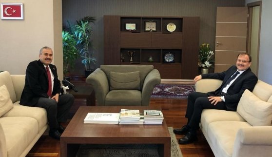 HAKAN ÇAVUŞOĞLU VE EPDK BAŞKANI MUSTAFA YILMAZ GÖRÜŞMESİ HAKAN ÇAVUŞOĞLU VE EPDK BAŞKANI MUSTAFA YILMAZ GÖRÜŞMESİ