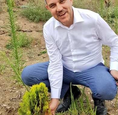 2 MUDANYA ÇAĞRIŞAN DİKİLEN FİDAN VE AK PARTİ BURSA MİLLETVEKİLİ MUSTAFA ESGİN