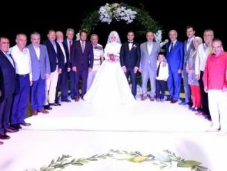 4 ŞABAN SÖNMEZİN KIZI İLE BAYRAM VARDOARIN KARDEŞİ DÜĞÜNÜ AK PARDTİ DÜNDEN BUGÜNRE BULUŞTURAN DÜĞÜN