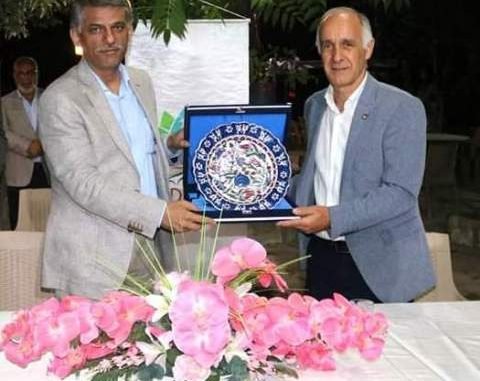 1 KÜLTÜR V E TURİZM BAKAN YARDIMCISI NADİR ALPASLAN VE TÜRKİYE TARİHİ ÇARŞILAR FEDERASYONU BAŞKANI MUHSİN ÖZYILDIRIM