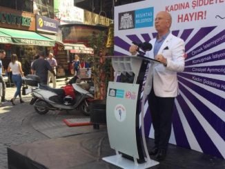 6 NEJAT YAHYA VE SERBEST KÜRSÜ