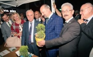 İYİ PARTİ TEŞKİLAT BAŞKANI KORAY AYDIN OSMANGAZİ İLÇE BAŞKANI DR MEHMET HASANOILU ŞEHREKÜSTÜ ÜYE ÇADIRI İYİ PARTİ TEŞKİLAT BAŞKANI KORAY AYDIN OSMANGAZİ İLÇE BAŞKANI DR MEHMET HASANOILU ŞEHREKÜSTÜ ÜYE ÇADIRI