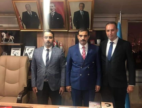6 ÜLKÜ OCAKLARI GENEL BAŞKANI DR. SİNAN ATEŞ BURSA ÜLKÜ OCAKLARI BAŞKANI CAHİT ÖZDEMİR ENES KÜÇÜK 6 ÜLKÜ OCAKLARI GENEL BAŞKANI DR. SİNAN ATEŞ BURSA ÜLKÜ OCAKLARI BAŞKANI CAHİT ÖZDEMİR ENES KÜÇÜK