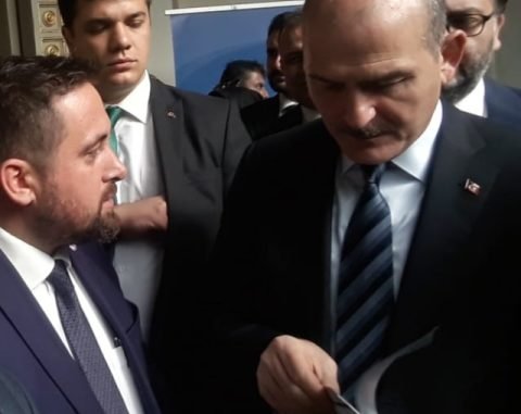 YAZI İÇİN İÇİŞLERİ BAKANI SÜLEYMAN SOYLU VE KALBİ SELİM DERNEĞİ BAŞKANI OSMAN İPEKÇİOĞULLARI YAZI İÇİN İÇİŞLERİ BAKANI SÜLEYMAN SOYLU VE KALBİ SELİM DERNEĞİ BAŞKANI OSMAN İPEKÇİOĞULLARI
