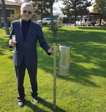 ERCAN BAYRAMLI VE YAĞMUR ÖLÇER ERCAN BAYRAMLI VE YAĞMUR ÖLÇER