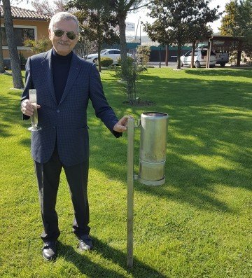 ERCAN BAYRAMLI VE YAĞMUR ÖLÇER ERCAN BAYRAMLI VE YAĞMUR ÖLÇER