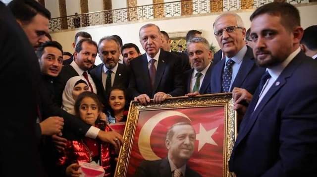 KALBİ SELİM DERNEĞİ OSMAN İPEKÇİOĞULLARI VE YETİMLER CUMHURBAŞKANI RECEP TAYYİP ERDOĞAN ZİYARETİ