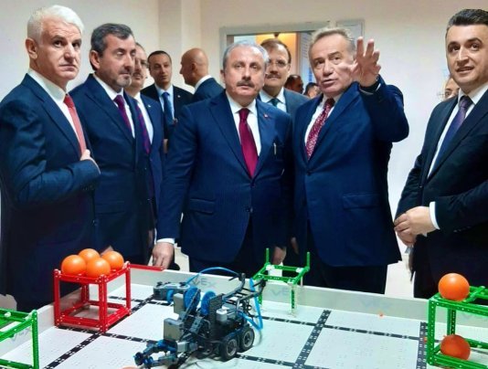 TBMM BAŞKANI MUSTAFA ŞENTOP VE BAHÇEŞEHİR KURUCUSU ENVER YÜCEL