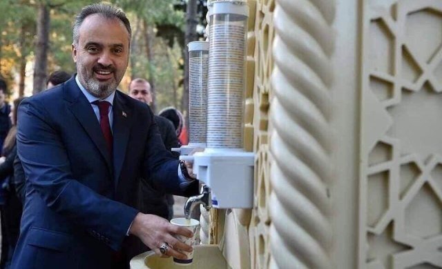 BÜYÜKŞEHİR BELEDİYE BAŞKANI ALİNUR AKTAŞ BÜYÜKŞEHİR BELEDİYE BAŞKANI ALİNUR AKTAŞ