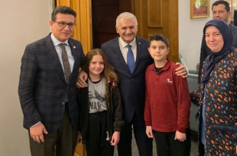 EMİNE YAVUZ GÖZGEÇ BİNALİ YILDIRIM ATAY USLU VE TBMM KULİSİNDE DERS ÇALIŞAN ÇOCUKLARI EMİNE YAVUZ GÖZGEÇ BİNALİ YILDIRIM ATAY USLU VE TBMM KULİSİNDE DERS ÇALIŞAN ÇOCUKLARI