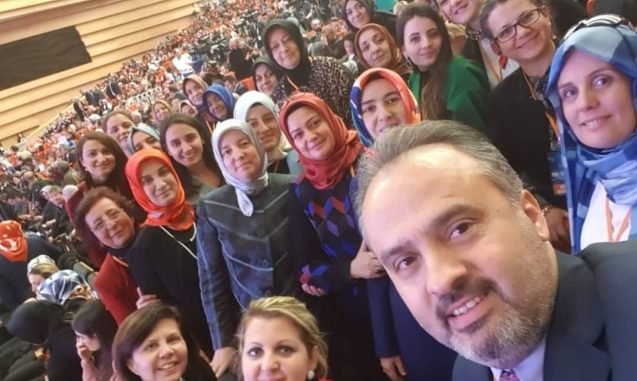 AK PARTİ KADIN ŞURASI BURSA HEYETİ ALİNUR AKTAŞ EMİNE YAVUZ GÖZGEÇ VİLDAN YILMAZ GÜREL AK PARTİ KADIN ŞURASI BURSA HEYETİ ALİNUR AKTAŞ EMİNE YAVUZ GÖZGEÇ VİLDAN YILMAZ GÜREL