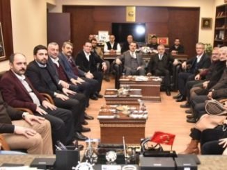 AK PARTİ MUSTAFAKEMALPAŞA AİLE FOTOĞRAFI AYHAN SALMAN MUSTAFA ESGİN MEHMET KANAR MURAT HALLAÇOĞLU