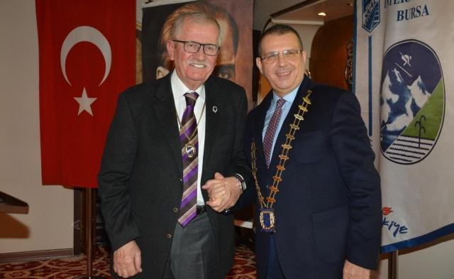 BURSA SKAL KLÜP BAŞKANI SERDAL CAN VE ONURSAL BAŞKAN RÜŞTÜ DİLMEN BURSA SKAL KLÜP BAŞKANI SERDAL CAN VE ONURSAL BAŞKAN RÜŞTÜ DİLMEN
