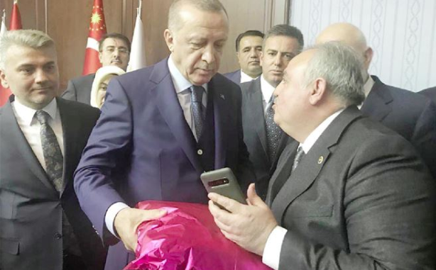 CUMHURBAŞKANI RECEP TAYYİP ERDOĞAN VE AK PARTİ BALIKESİR MİLLETVEKİLİ DR MUSTAFA CANBEY CUMHURBAŞKANI RECEP TAYYİP ERDOĞAN VE AK PARTİ BALIKESİR MİLLETVEKİLİ DR MUSTAFA CANBEY