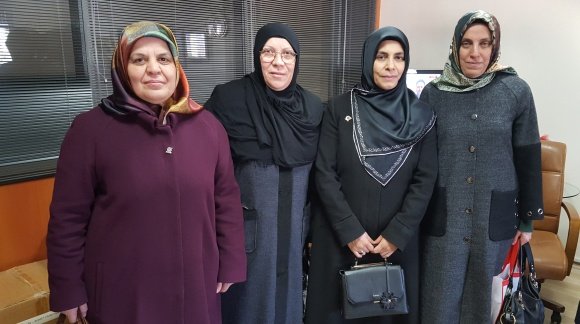 SAADET PARTİSİ İL KADIN KOLLARI BAŞKANI HATİCE ATAŞ VE YÖNETİMİ SAADET PARTİSİ İL KADIN KOLLARI BAŞKANI HATİCE ATAŞ VE YÖNETİMİ