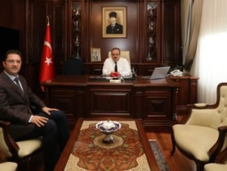 VALİ YAKUP CANBOLAT VE BASIN İLAN KURUMU ŞUBE MÜDÜRÜ OSMAN BAŞEĞMEZ VEDA ZİYARETİ