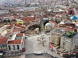 ŞEHREKÜSTÜ TEMMUZ DEMOKRASi MEYDANI VE BURSA MÜFTÜLÜĞÜ YIKILAN BiNASI