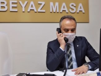 BEYAZ MASA ÇAĞRI MERKEZİNDE BAŞKAN ALİNUR AKTAŞ TELEFONLMARA CEVAP VERDİ
