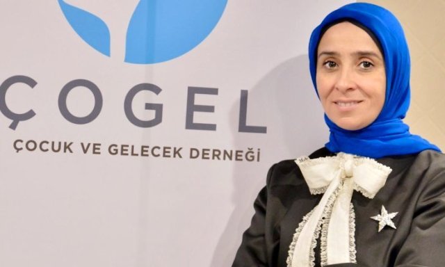 ÇOGEL GENEL BAŞKANI ELİF ESEN ÇOGEL GENEL BAŞKANI ELİF ESEN