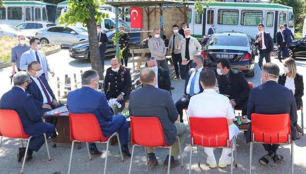 BURSA VALiSi YAKUP CANBOLAT PANDEMKi SÜRECiNDE SAHADAYDI BURSA VALiSi YAKUP CANBOLAT PANDEMKi SÜRECiNDE SAHADAYDI