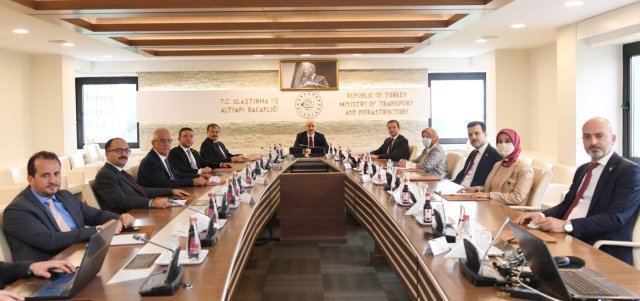 AK PARTi BURSA MiLLETVEKiLLERi ULAŞTIRMA BAKANI ADiL KARAiSMAiLOĞLU ZiYARETi