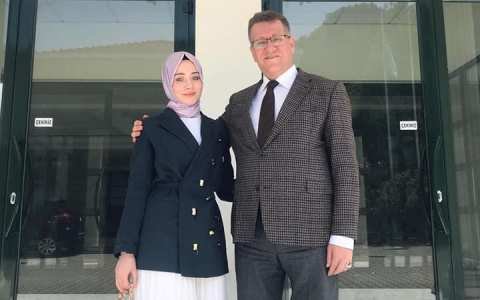 ALi MOLLASALiH VE AHSEN MOLLASALiH ALi MOLLASALiH VE AHSEN MOLLASALiH