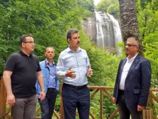 AK PARTi BURSA MiLLETVCEKiLi DR MUSTAFA ESGiN iL KÜLTÜR VE TURiZM MÜDÜRÜ KAMiL ÖZER MEHMET KANAR